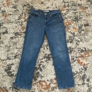 Levi’s classic straight jeans size 29